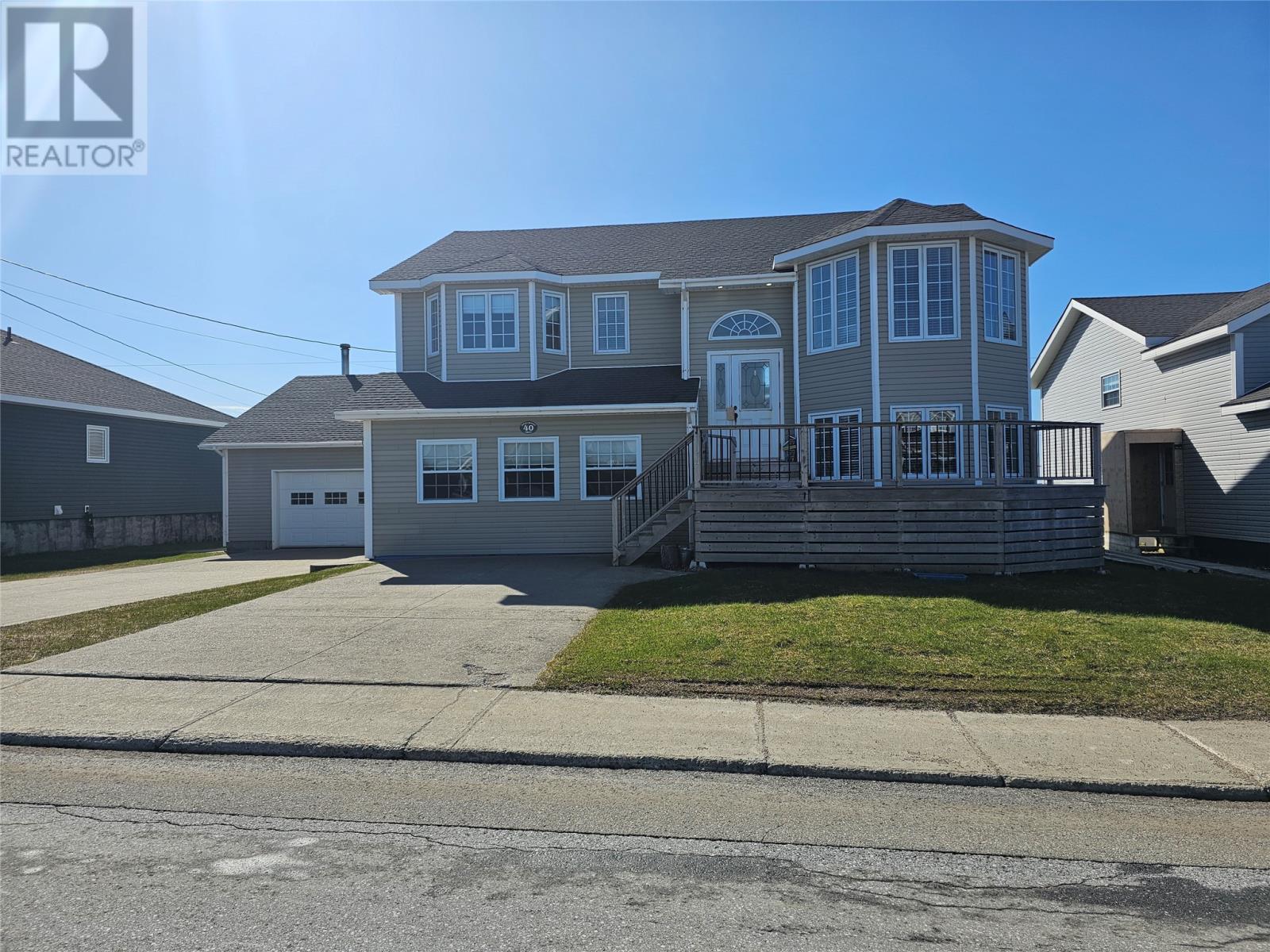 40 SMALLWOOD Drive - 2