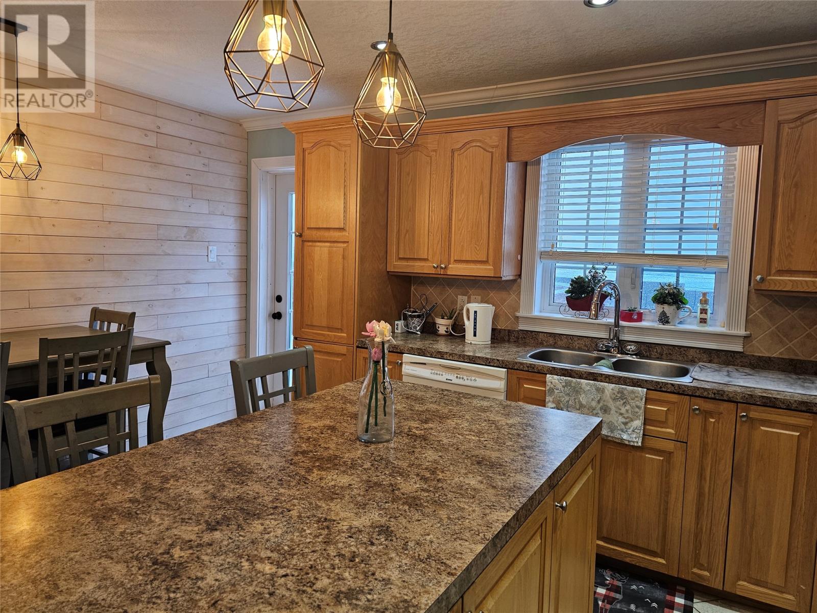 40 SMALLWOOD Drive - 5