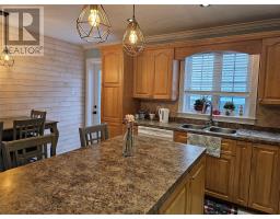 40 Smallwood Drive thumbnail 5