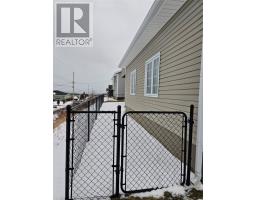 40 Smallwood Drive thumbnail 31