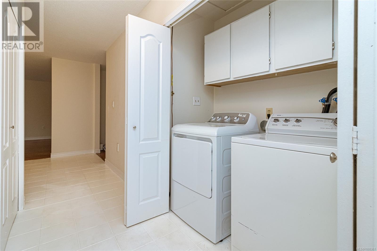 1018 Benvenuto Ave, Central Saanich