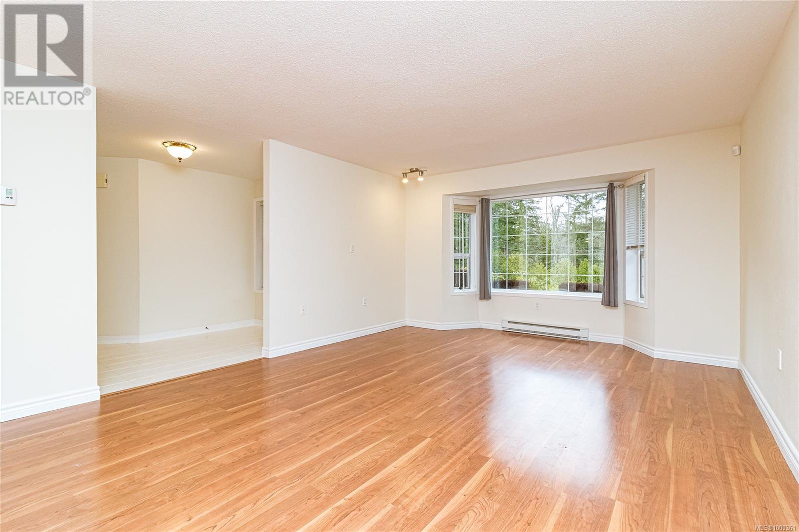 1018 Benvenuto Ave, Central Saanich