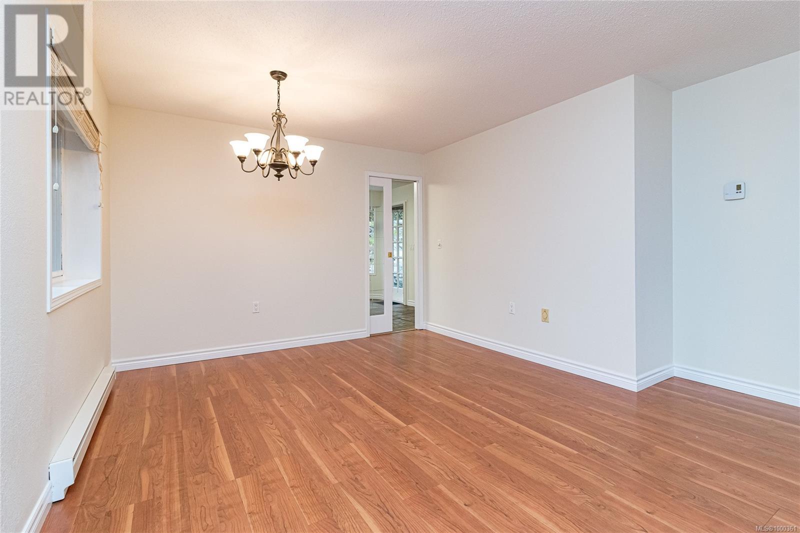 1018 Benvenuto Ave, Central Saanich