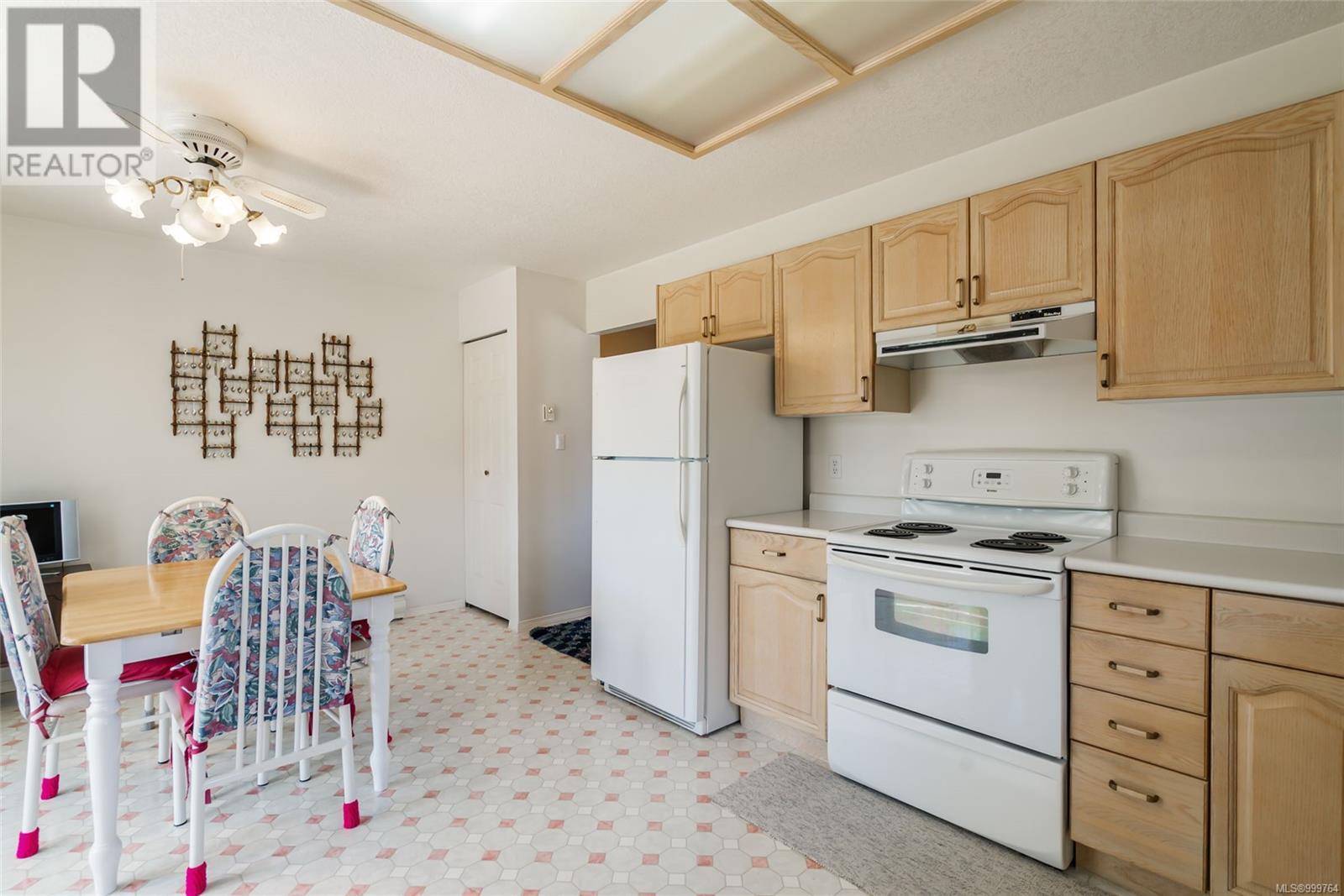 545 Dalmatian Dr, Parksville real estate listing 999764
