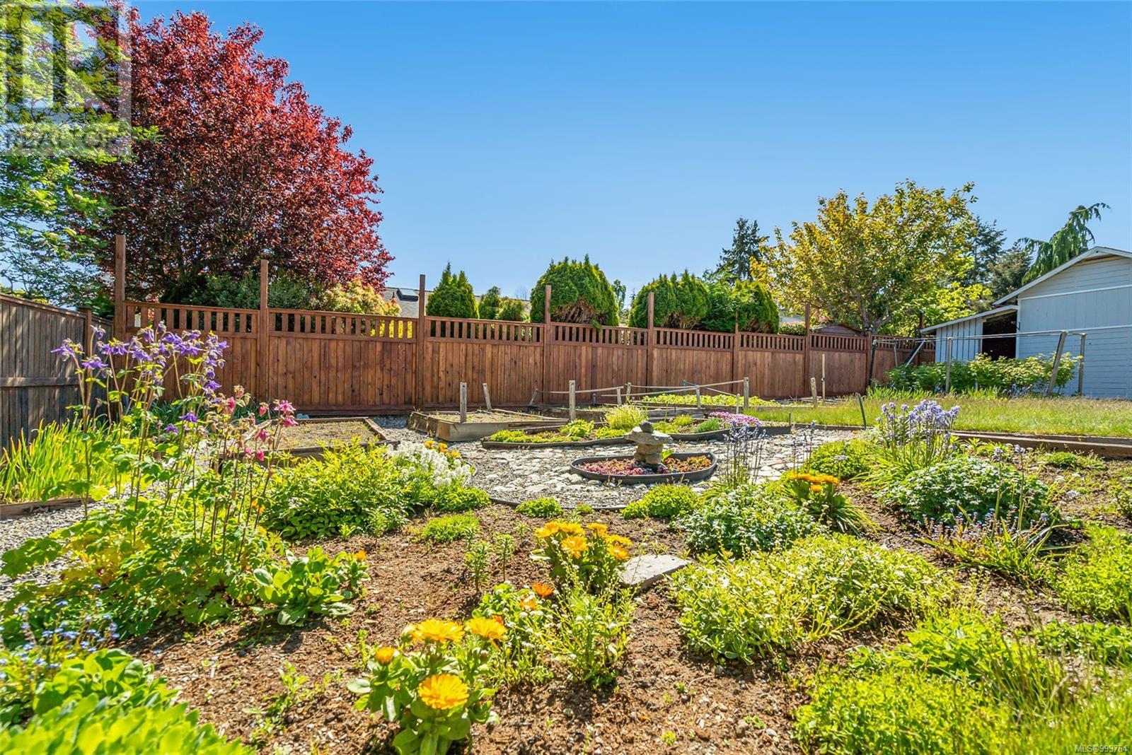 545 Dalmatian Dr, Parksville real estate listing 999764