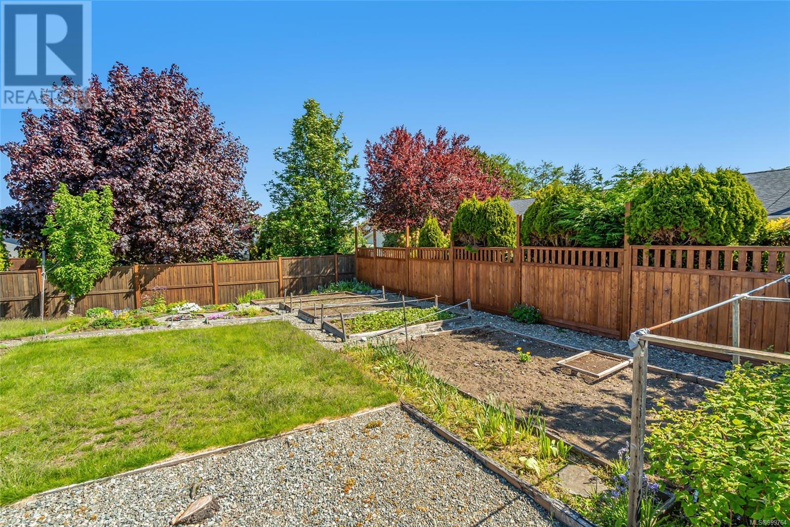 545 Dalmatian Dr, Parksville real estate listing 999764