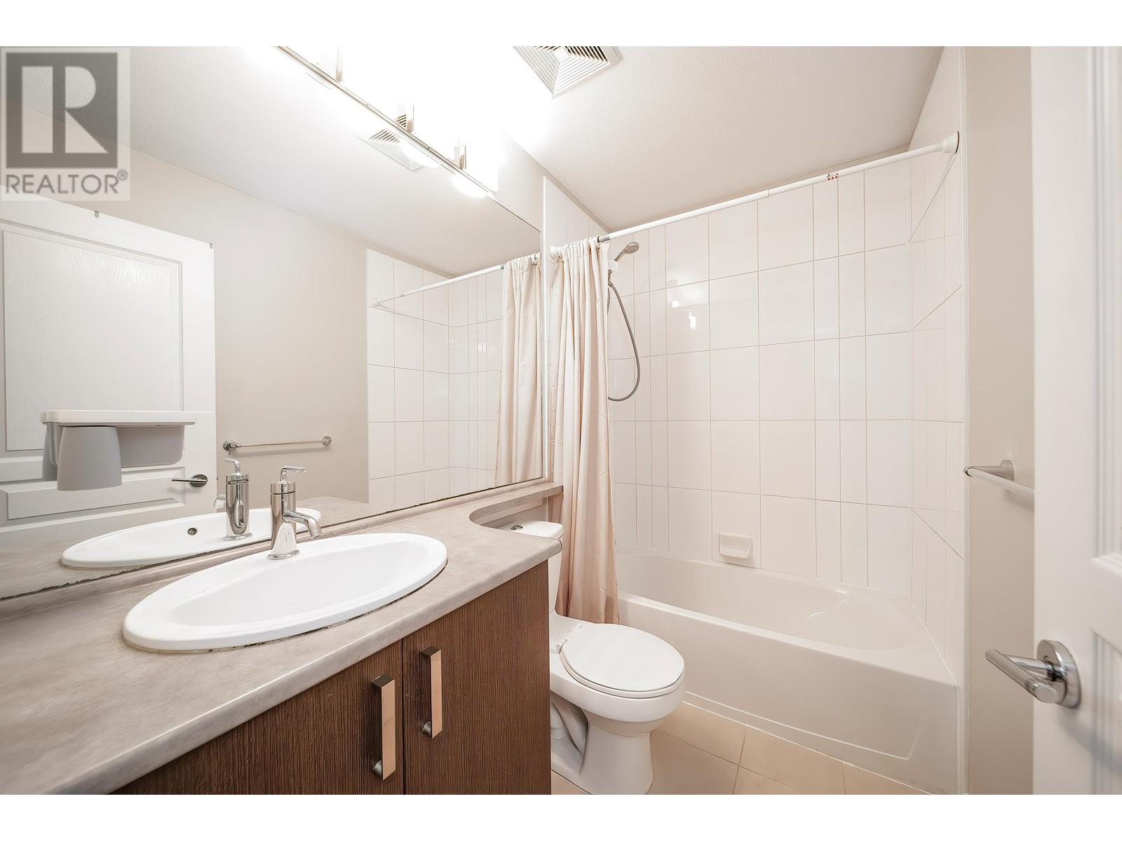 #65-9566 TOMICKI Avenue, Richmond