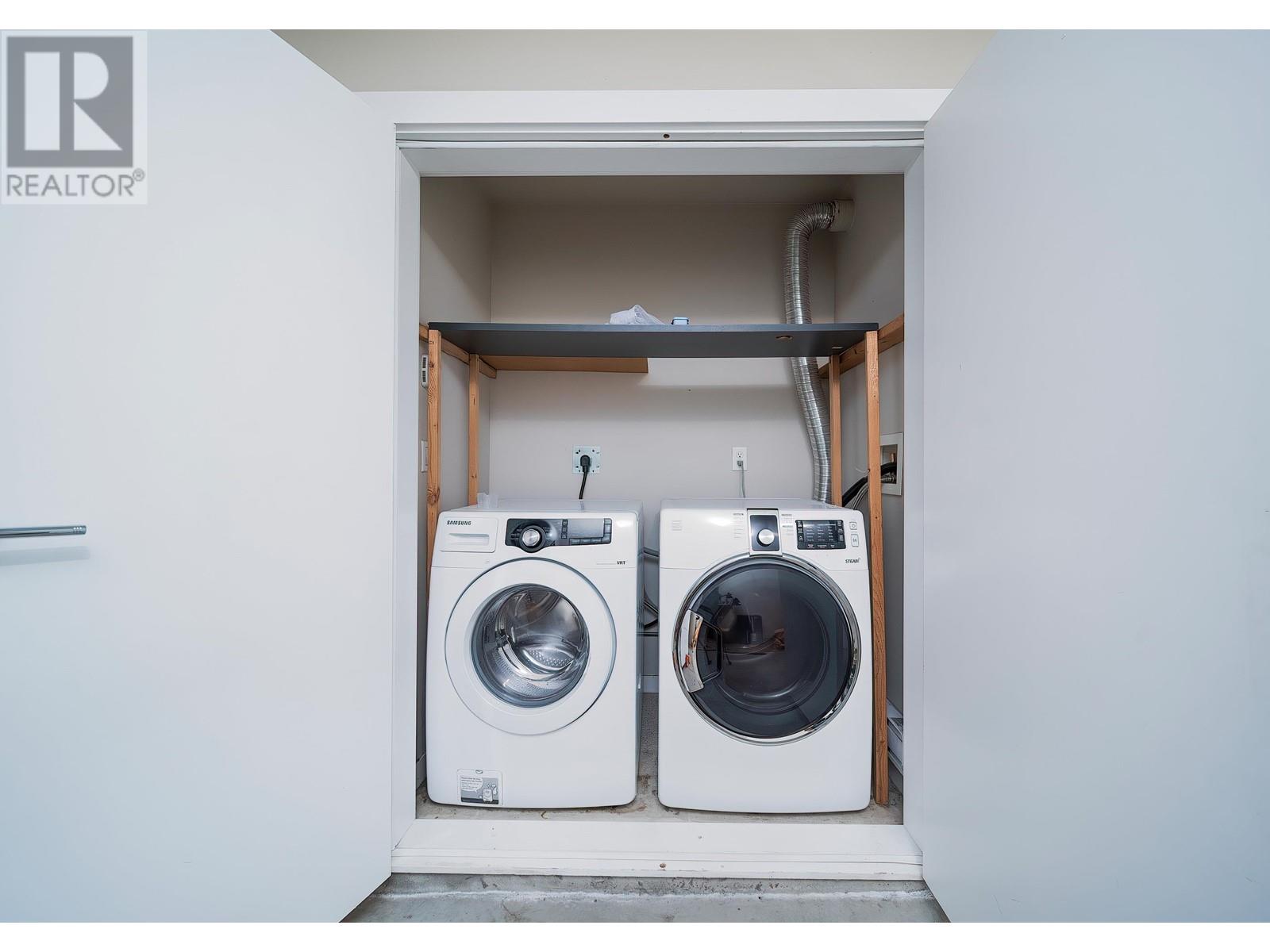 #65-9566 TOMICKI Avenue, Richmond