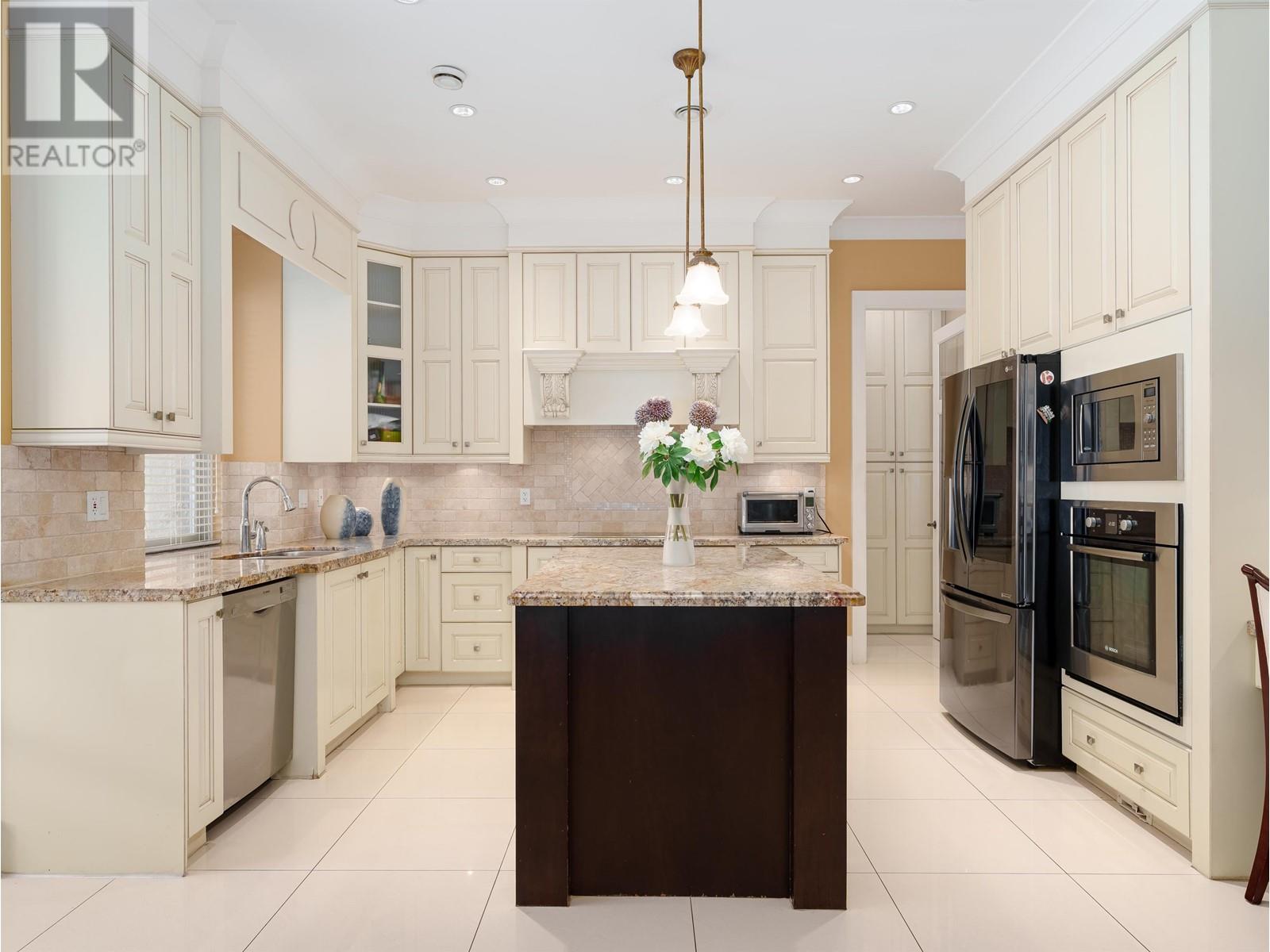 Photo 8 of 7591 Lombard Road, Richmond BC