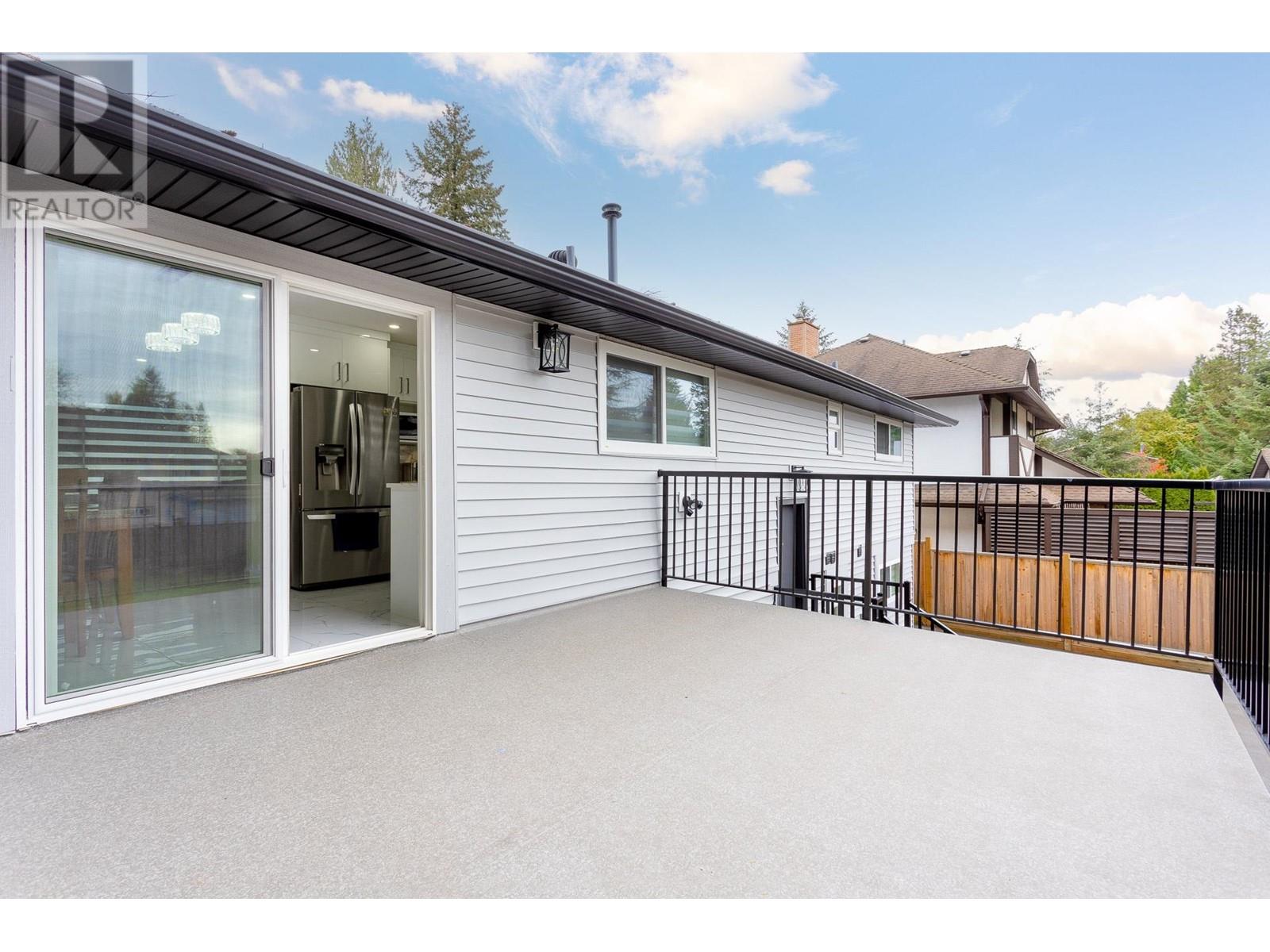 Photo 17 of 1624 Coquitlam Avenue, Port Coquitlam BC