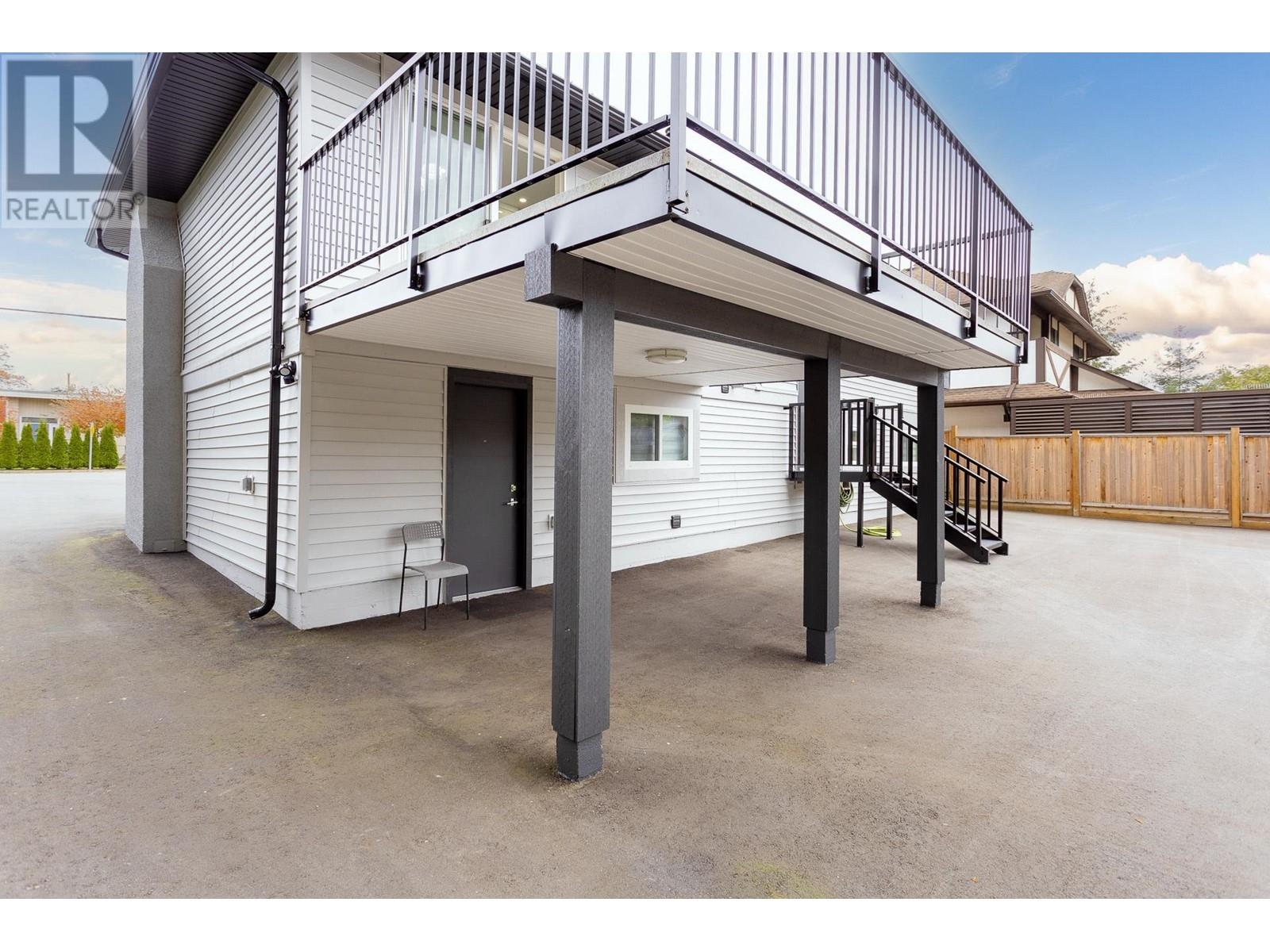 Photo 34 of 1624 Coquitlam Avenue, Port Coquitlam BC