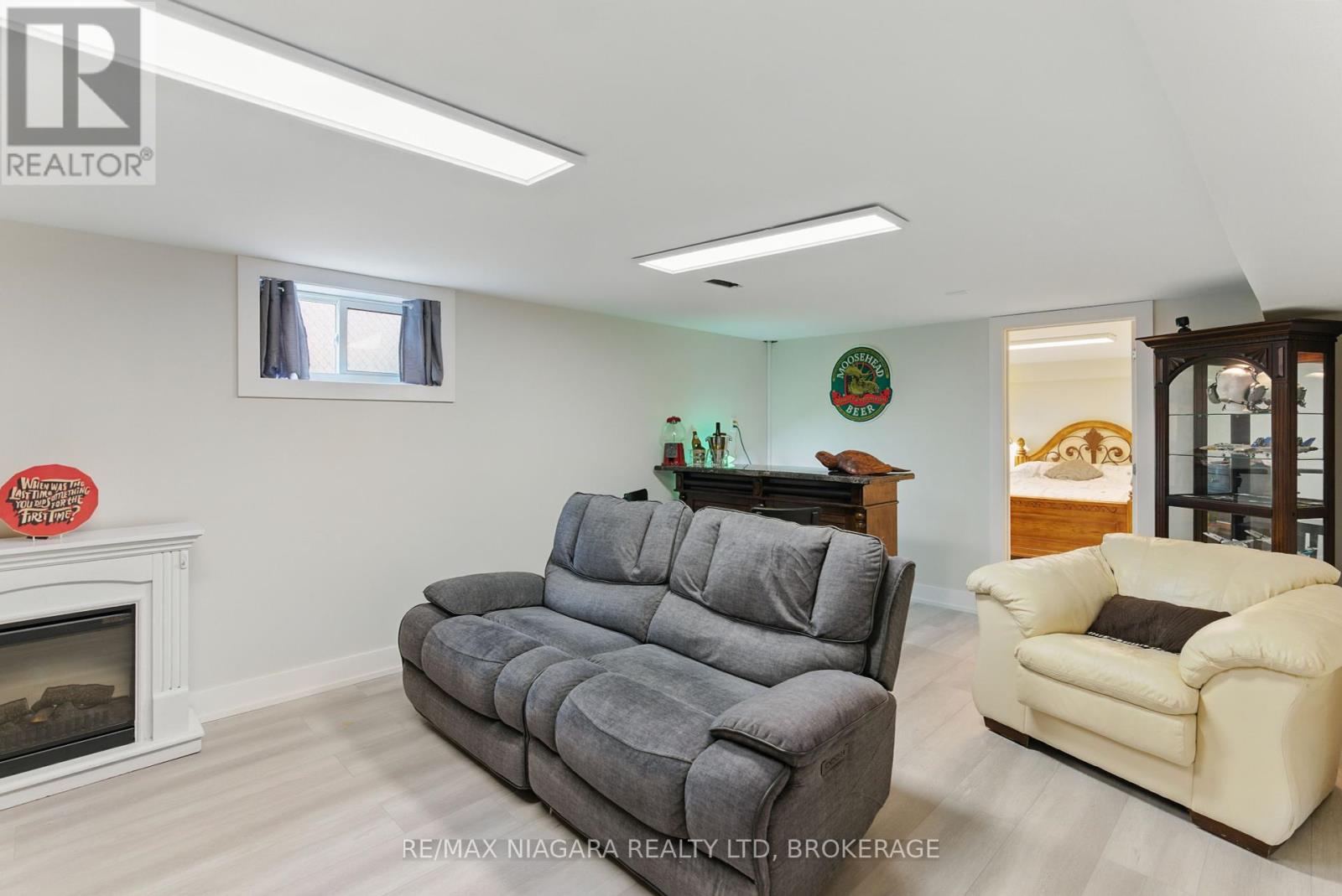 Photo 28 of 84 Regent Drive, St Catharines ON