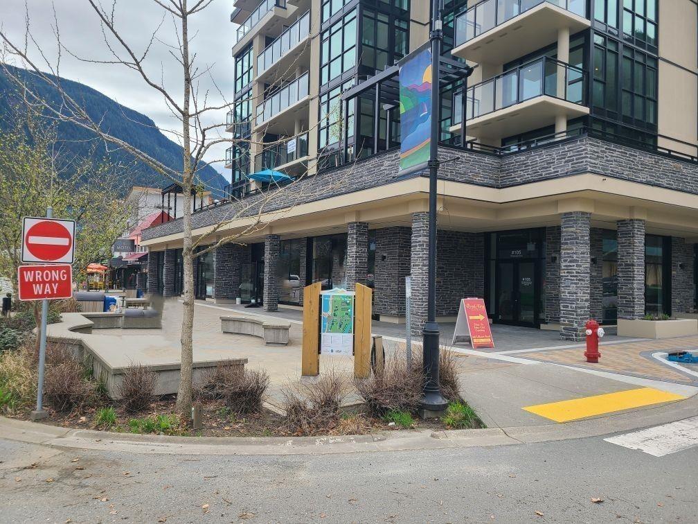 Photo 5 of 5 120 Esplanade Avenue Harrison Hot Springs, Harrison Hot Springs BC