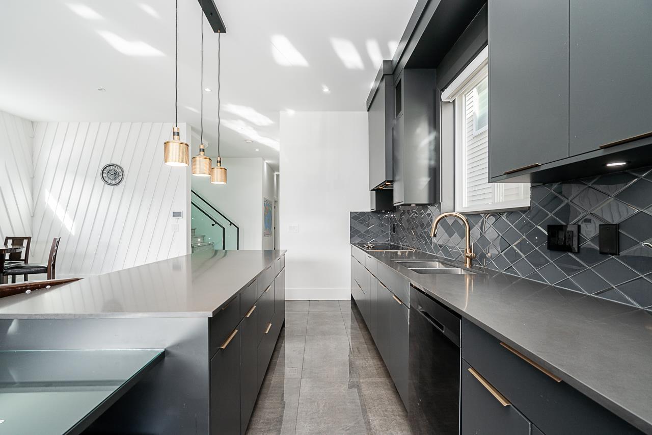 19228 ALOHA DRIVE, Surrey