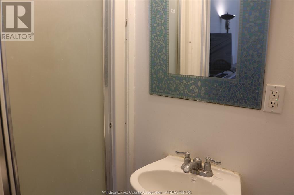 Photo 18 of 359 Randolph, Windsor ON