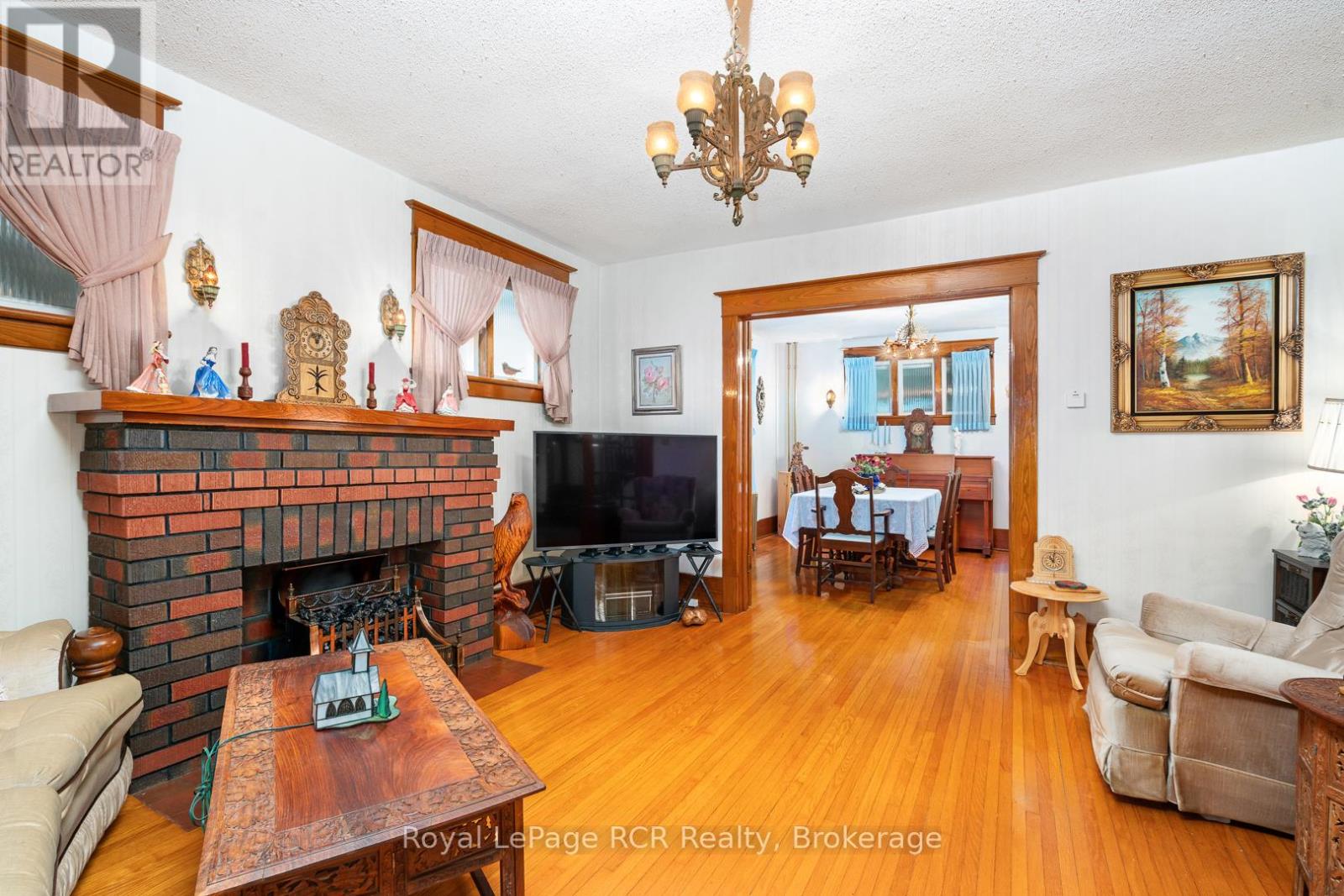 Photo 15 of 57 Elora Street N, Minto ON