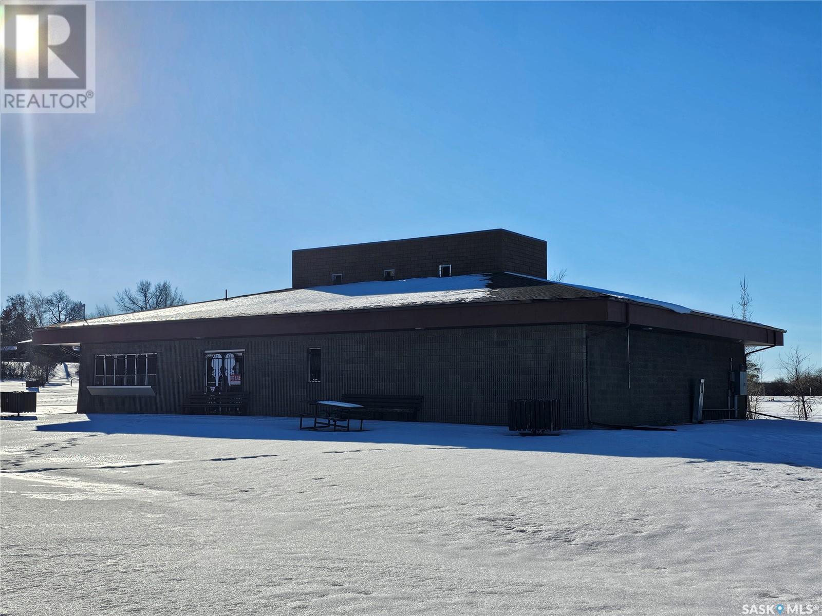 Beachside Store & Concession - Photo 2 of 17, Cochin, Saskatchewan