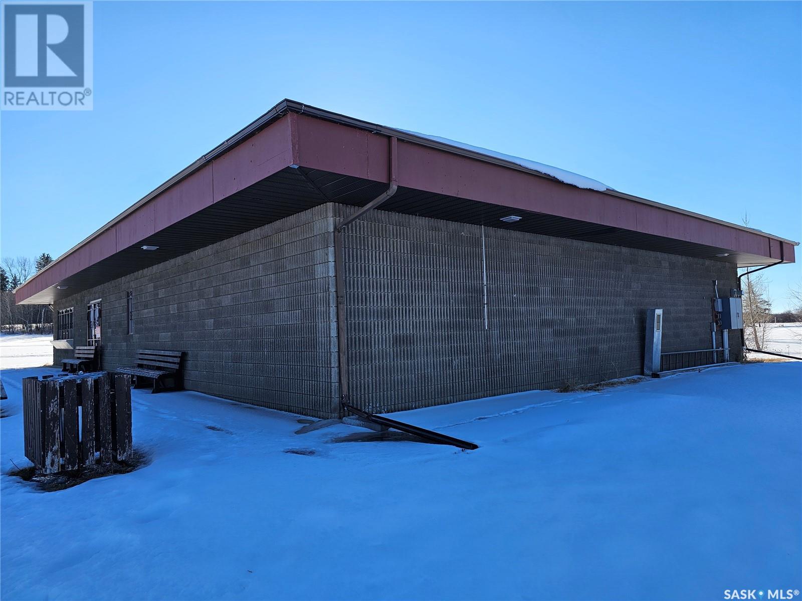 Beachside Store & Concession - Photo 4 of 17, Cochin, Saskatchewan