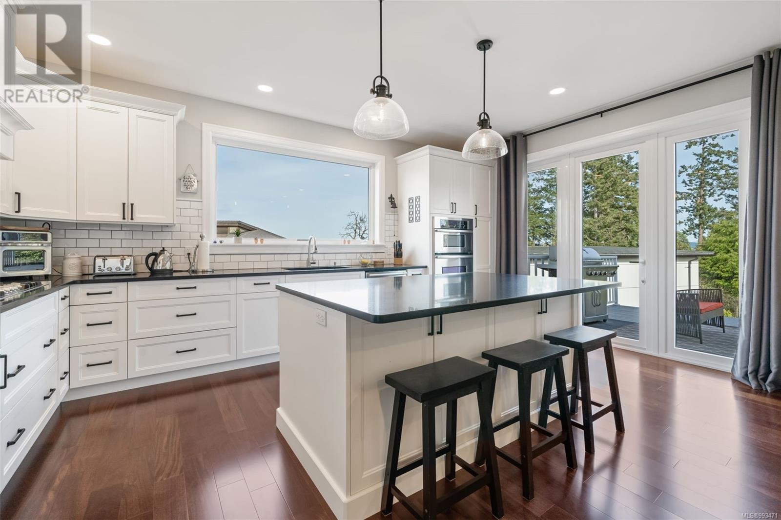 Photo 10 of 10123 Island View Close, Chemainus BC