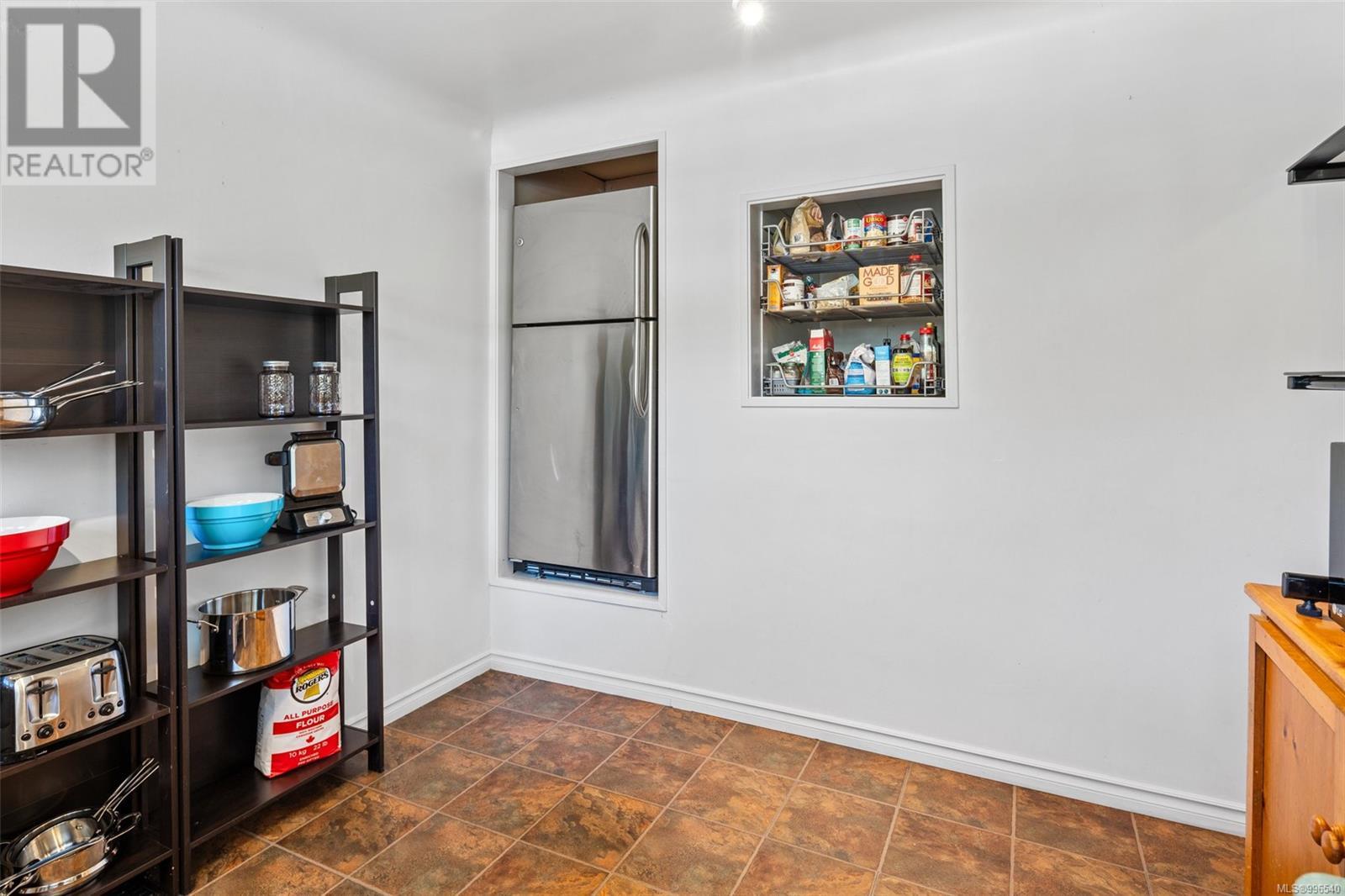1451 Brooke St, Victoria