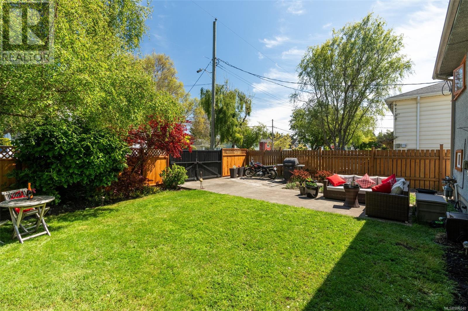 1451 Brooke St, Victoria
