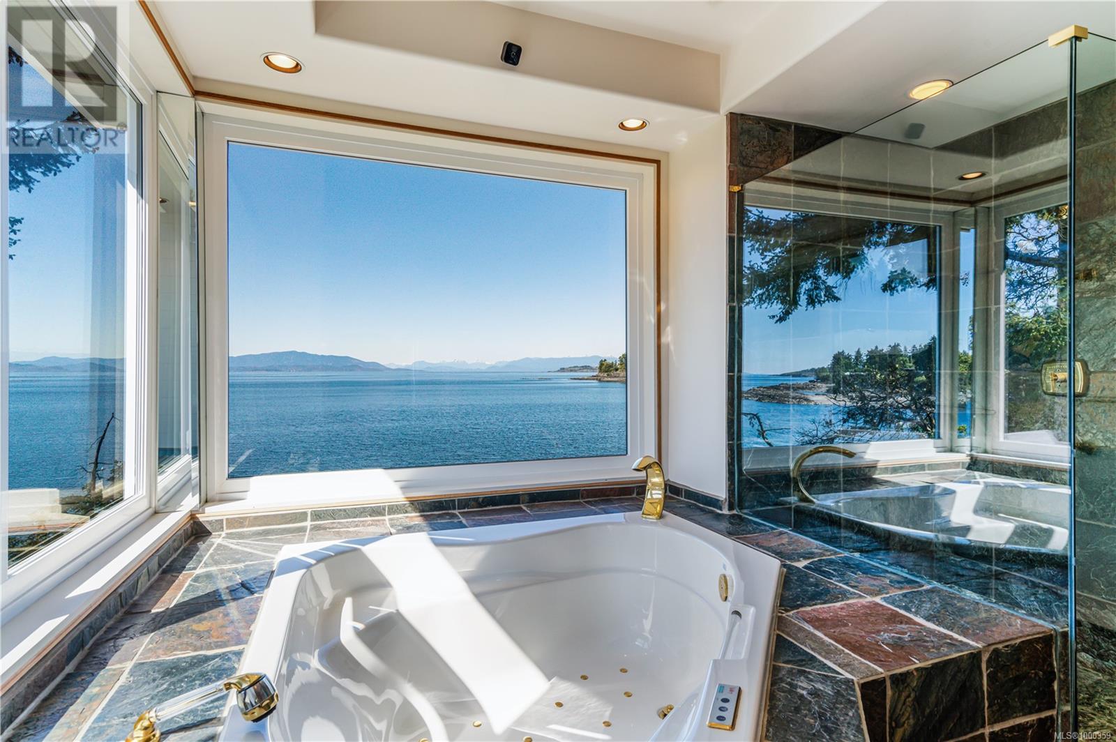 1555 Seacrest Rd, Nanoose Bay