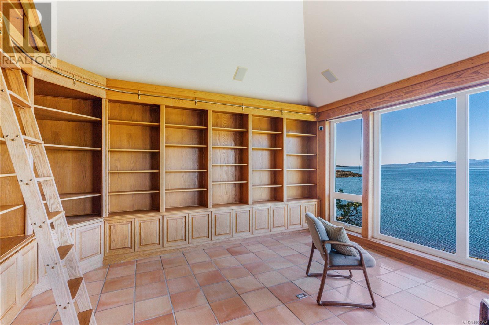 1555 Seacrest Rd, Nanoose Bay