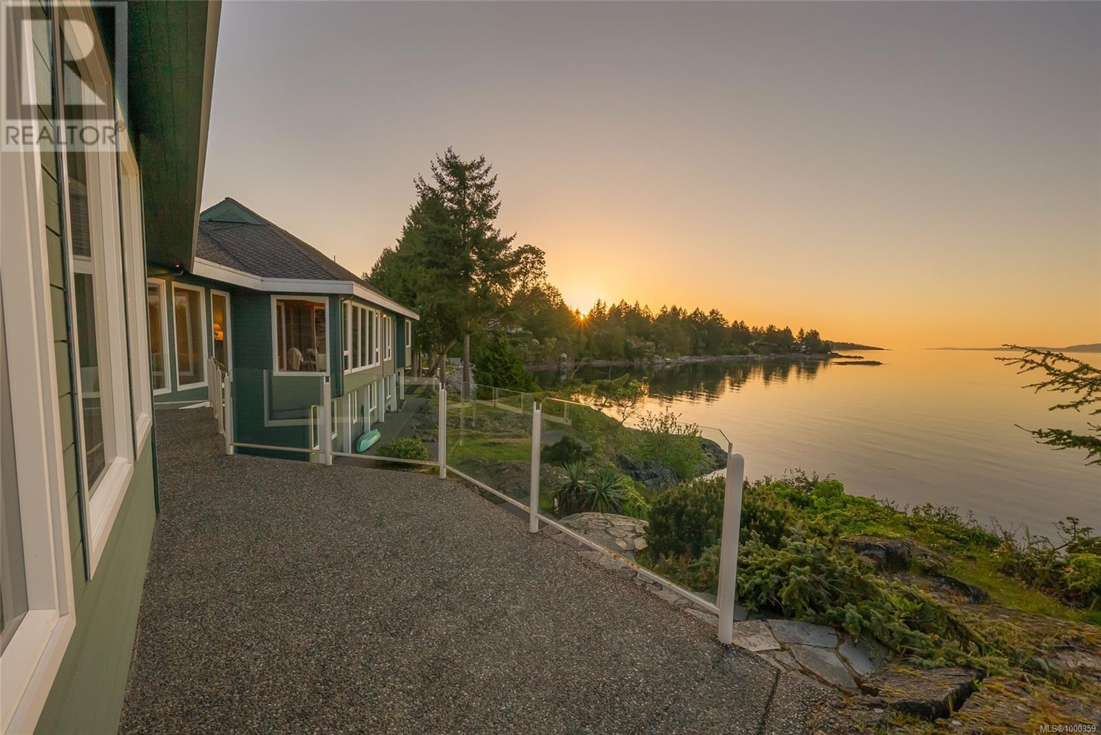 1555 Seacrest Rd, Nanoose Bay