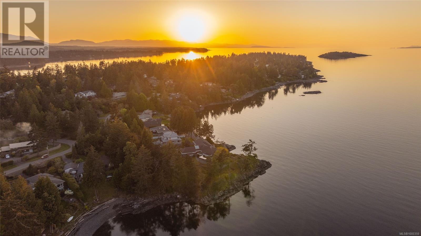 1555 Seacrest Rd, Nanoose Bay