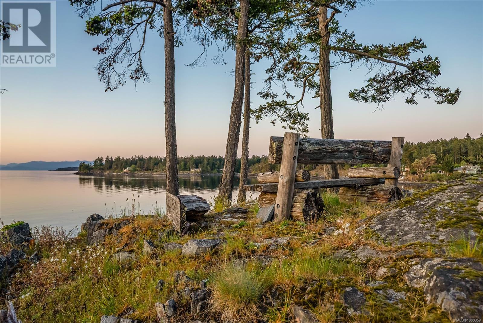 1555 Seacrest Rd, Nanoose Bay