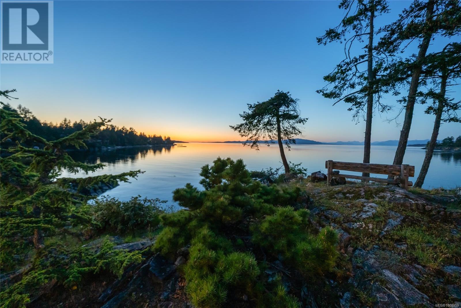 1555 Seacrest Rd, Nanoose Bay