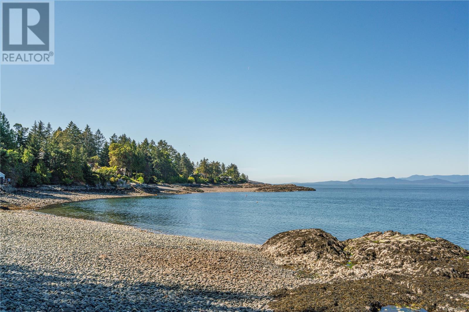 1555 Seacrest Rd, Nanoose Bay