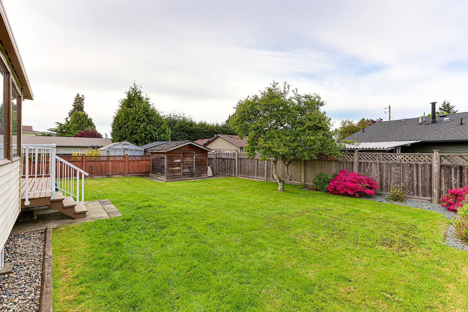 Photo 31 of 20925 51 B Avenue, Langley BC