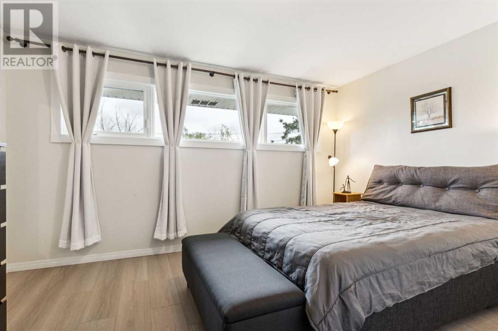 Single Family House for Sale in   Street NE Winston Heights/Mountview Calgary 