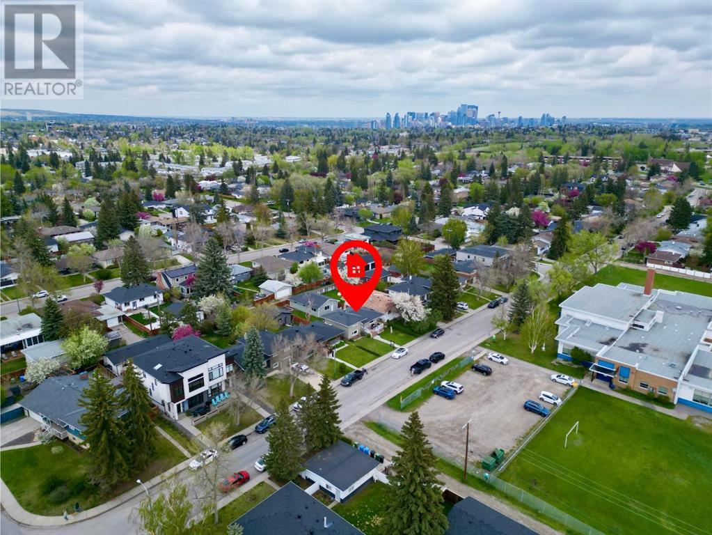 Single Family House 4 Level for Sale in   Avenue SW Rutland Park Calgary 
