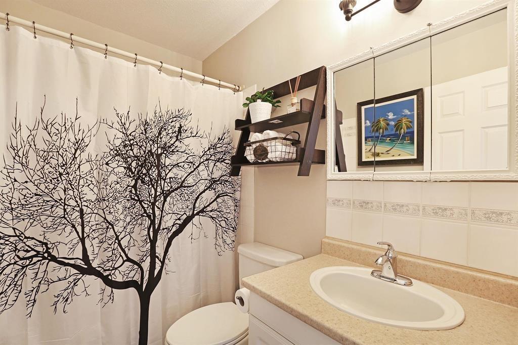 Photo 6 of 4480 203 Street, Langley BC
