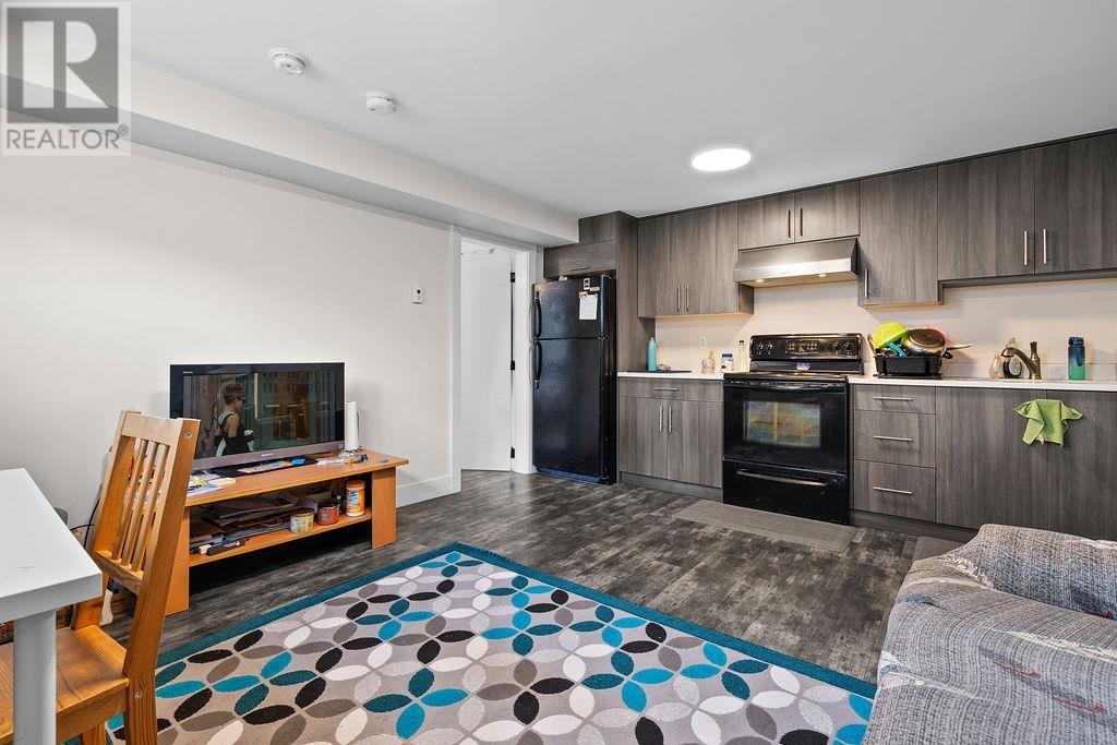 Photo 21 of 5811 Patrick Street, Burnaby BC