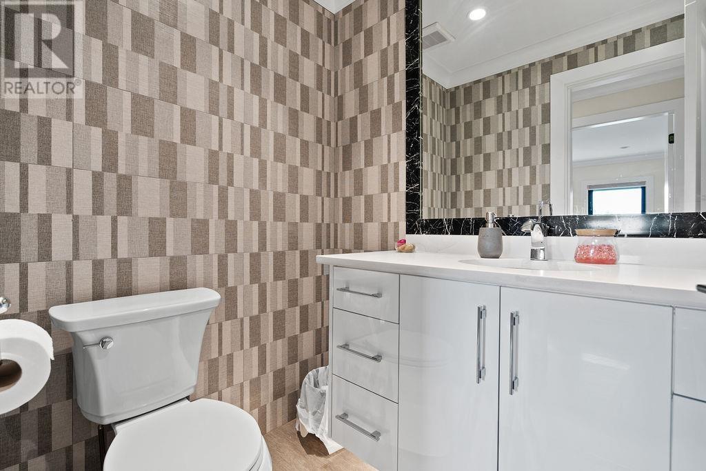 Photo 9 of 5811 Patrick Street, Burnaby BC