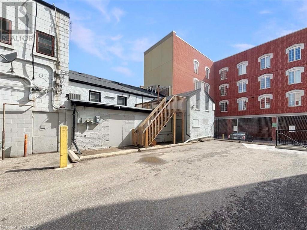 Photo 21 of 59 Dalhousie Street, Brantford ON