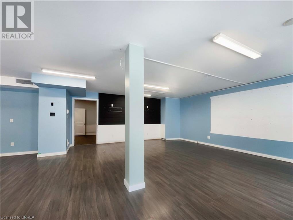 Photo 4 of 59 Dalhousie Street, Brantford ON