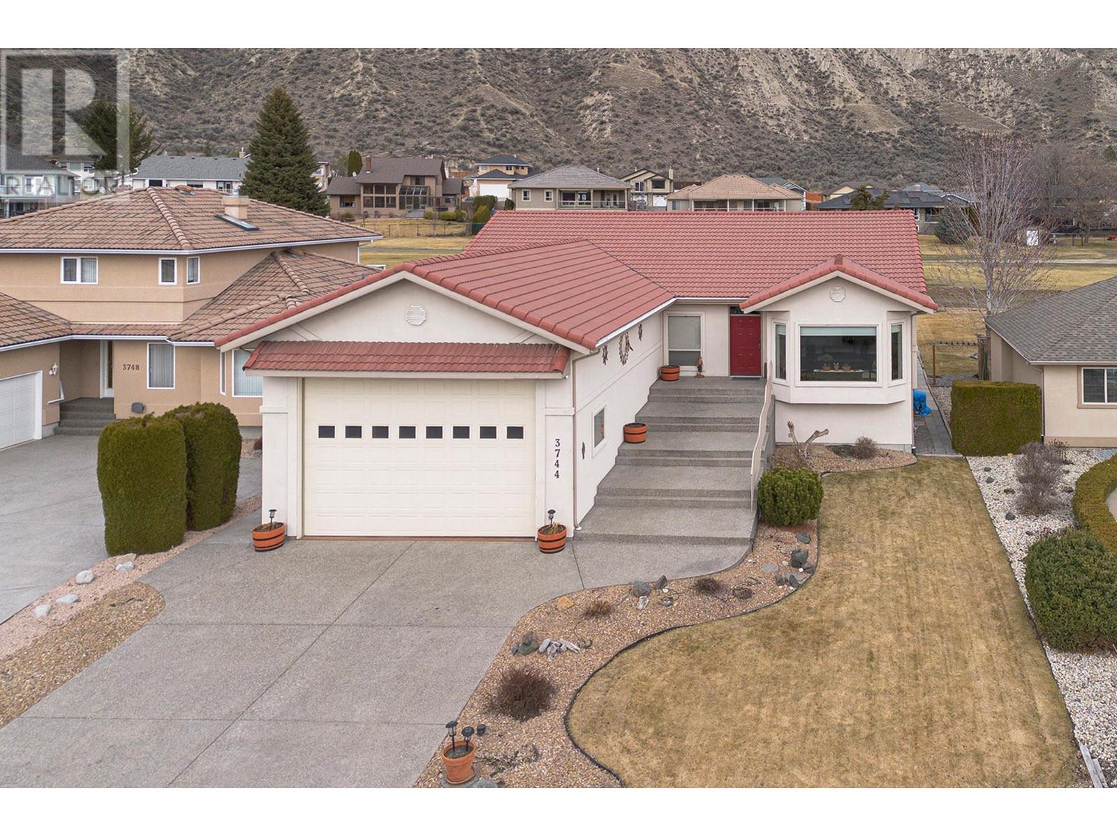 Photo 10 of 3744 Navatanee Drive, Kamloops BC