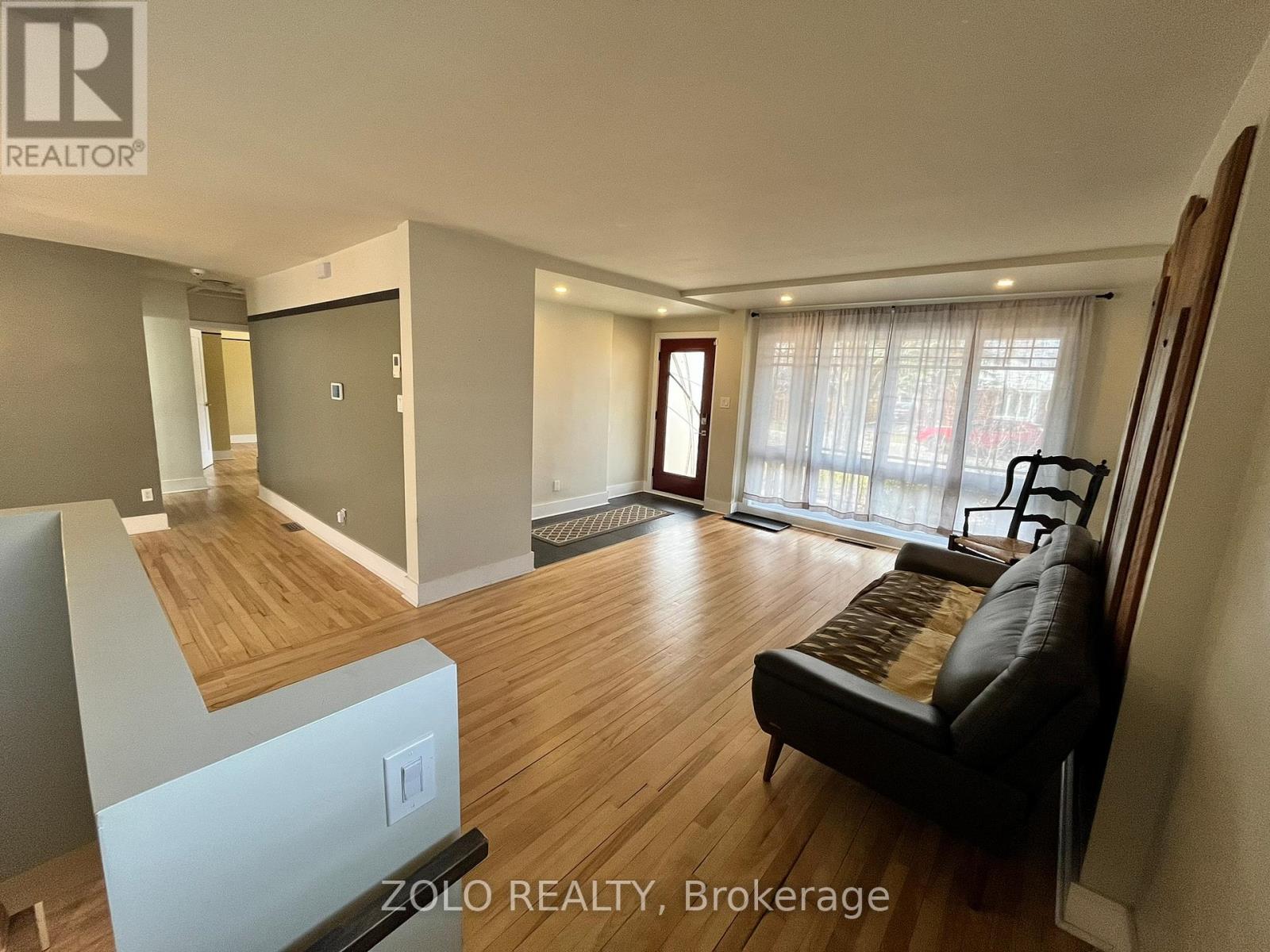 Living Room2