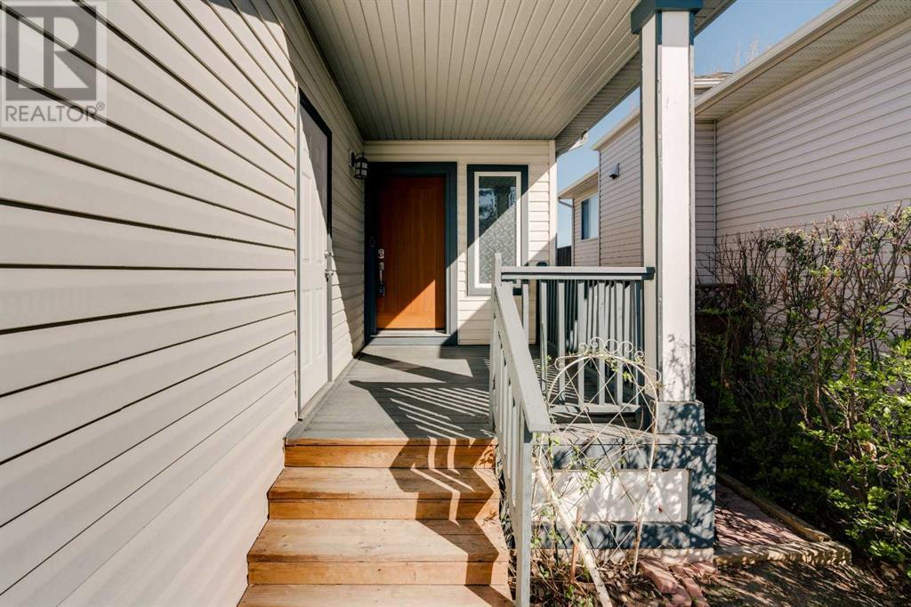 Single Family House Bungalow for Sale in  Harvest Creek Close NE Harvest Hills Calgary 