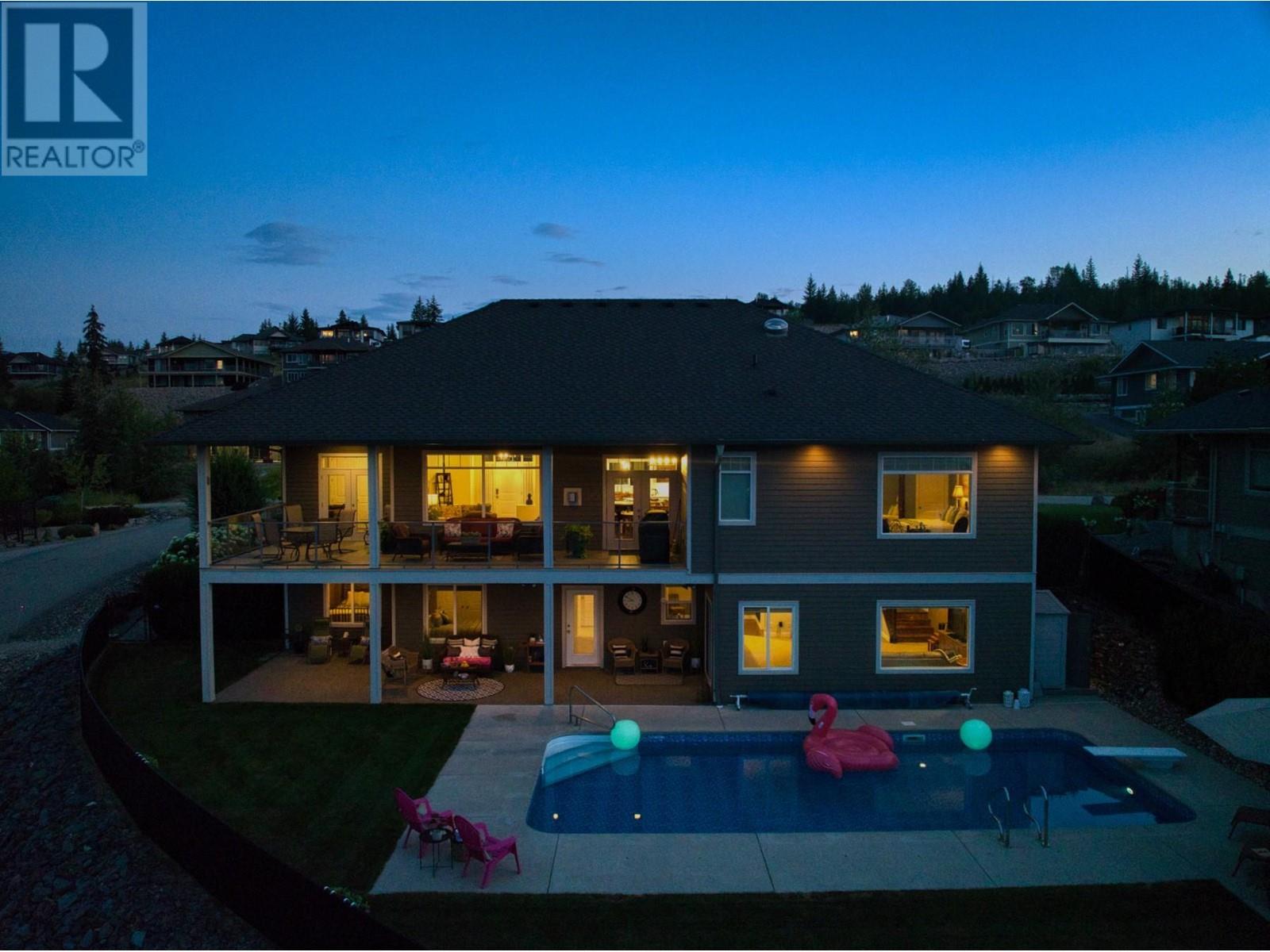  2582 St. Andrews Street, Blind Bay