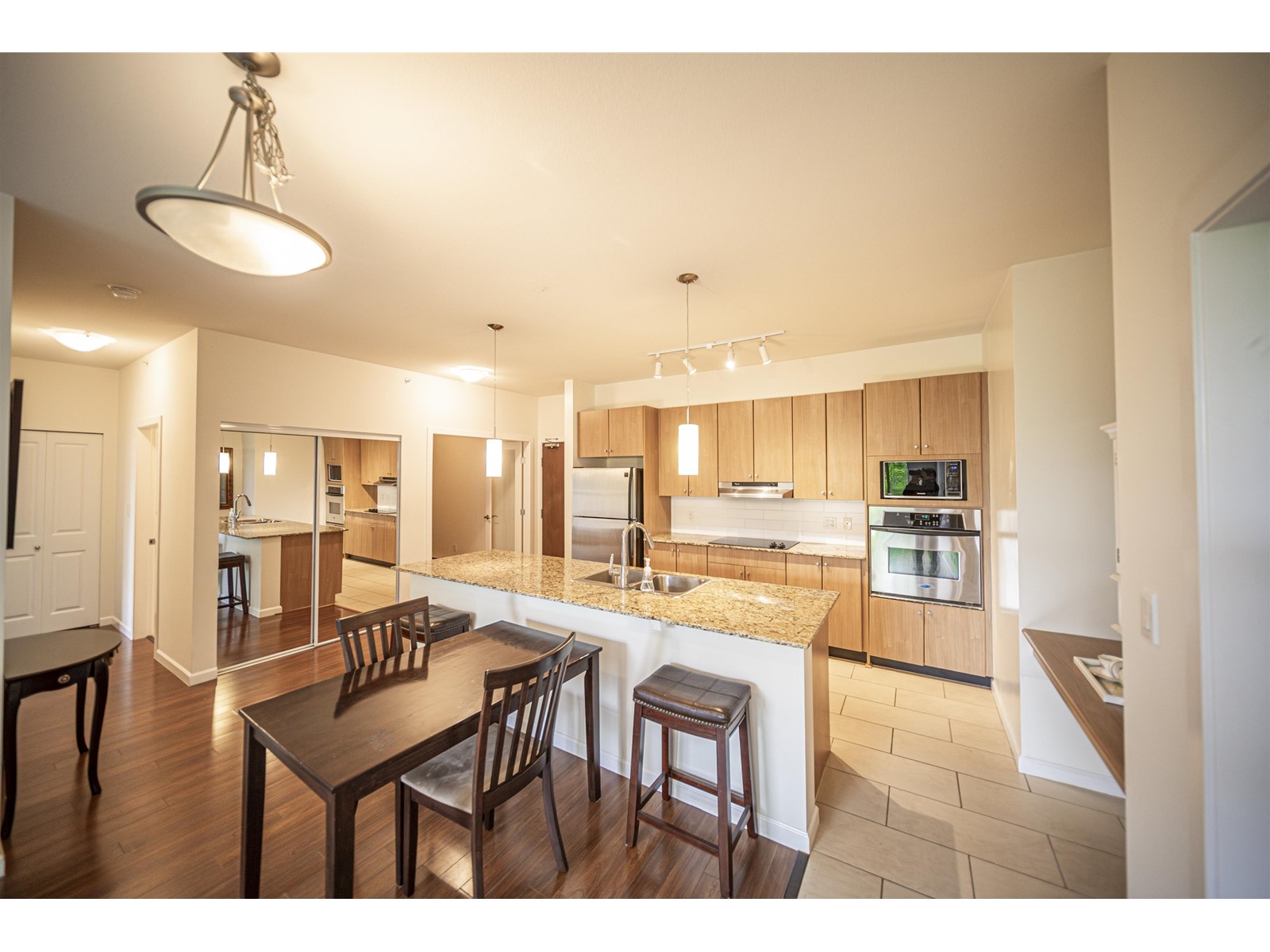 Photo 35 of 413 15322 101 Avenue, Surrey BC