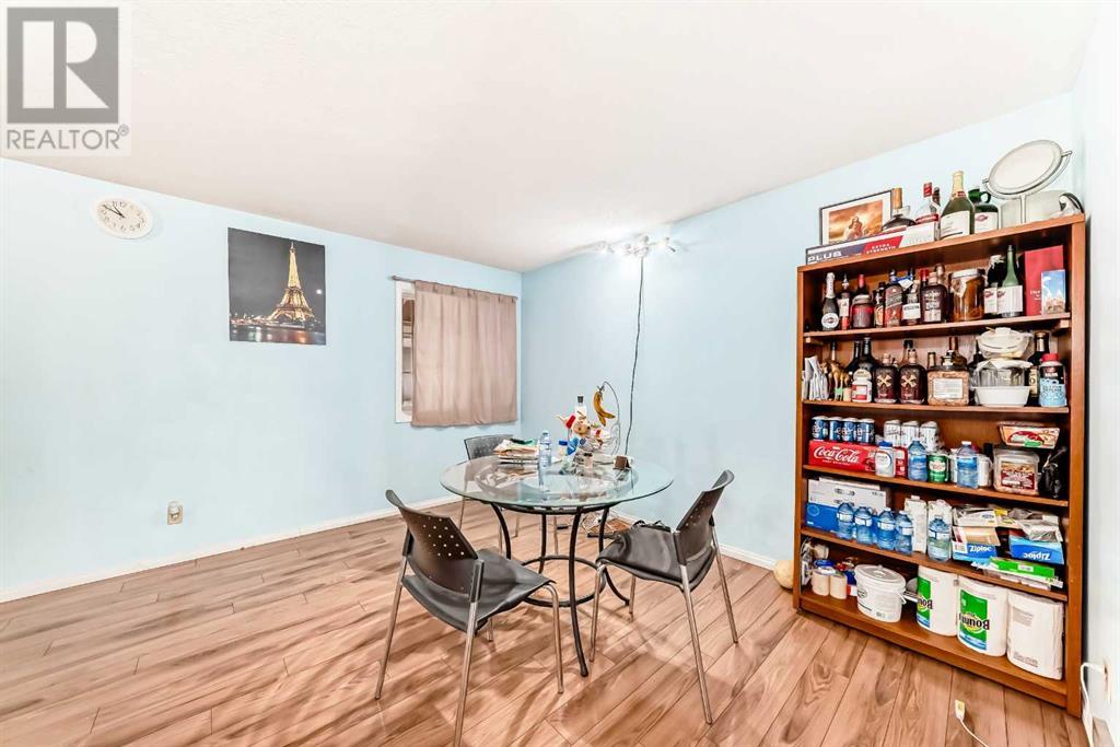 Single Family House for Sale in  Applewood Drive SE Applewood Park Calgary 