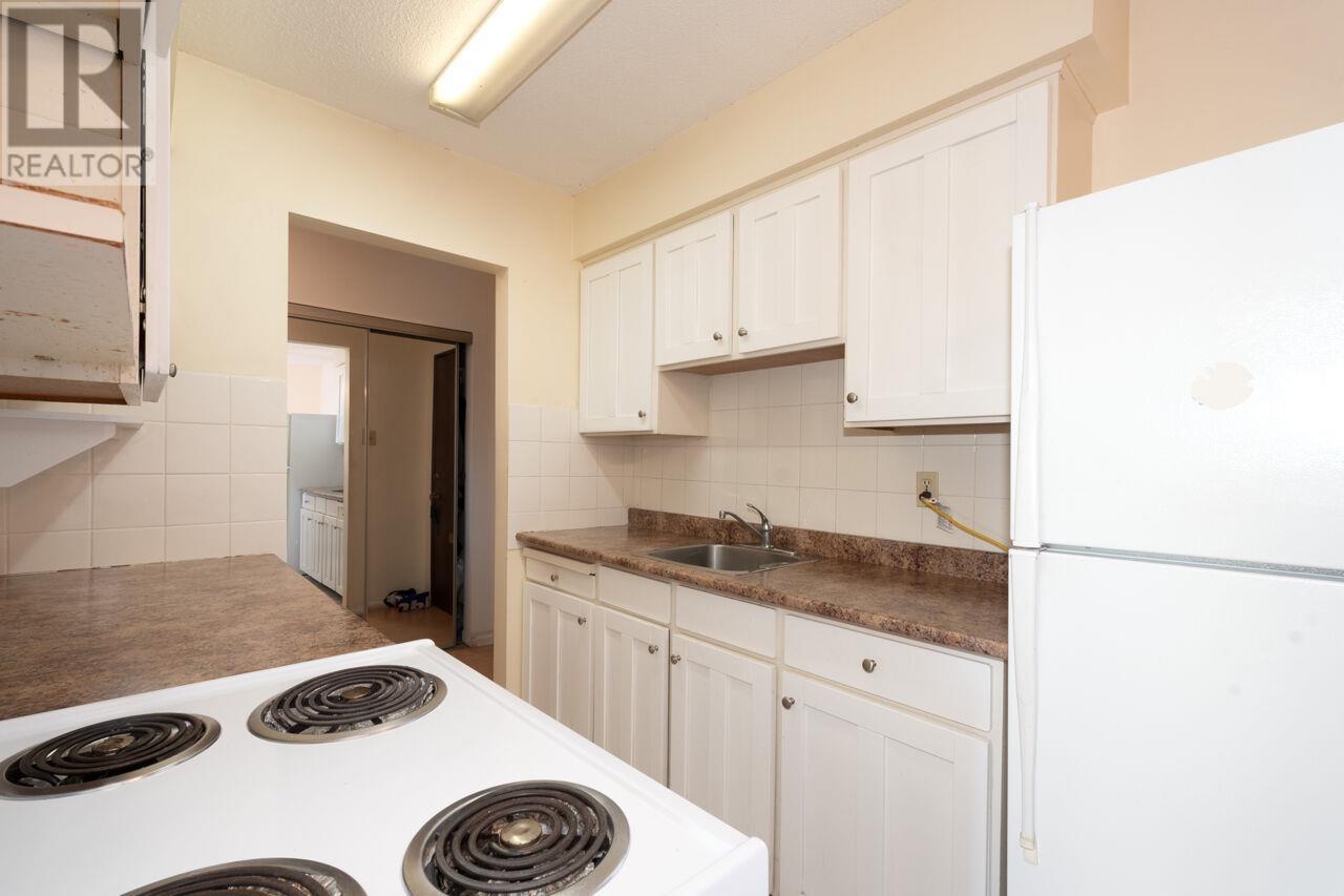 Photo 14 of 114 1345 Chesterfield Avenue, North Vancouver BC
