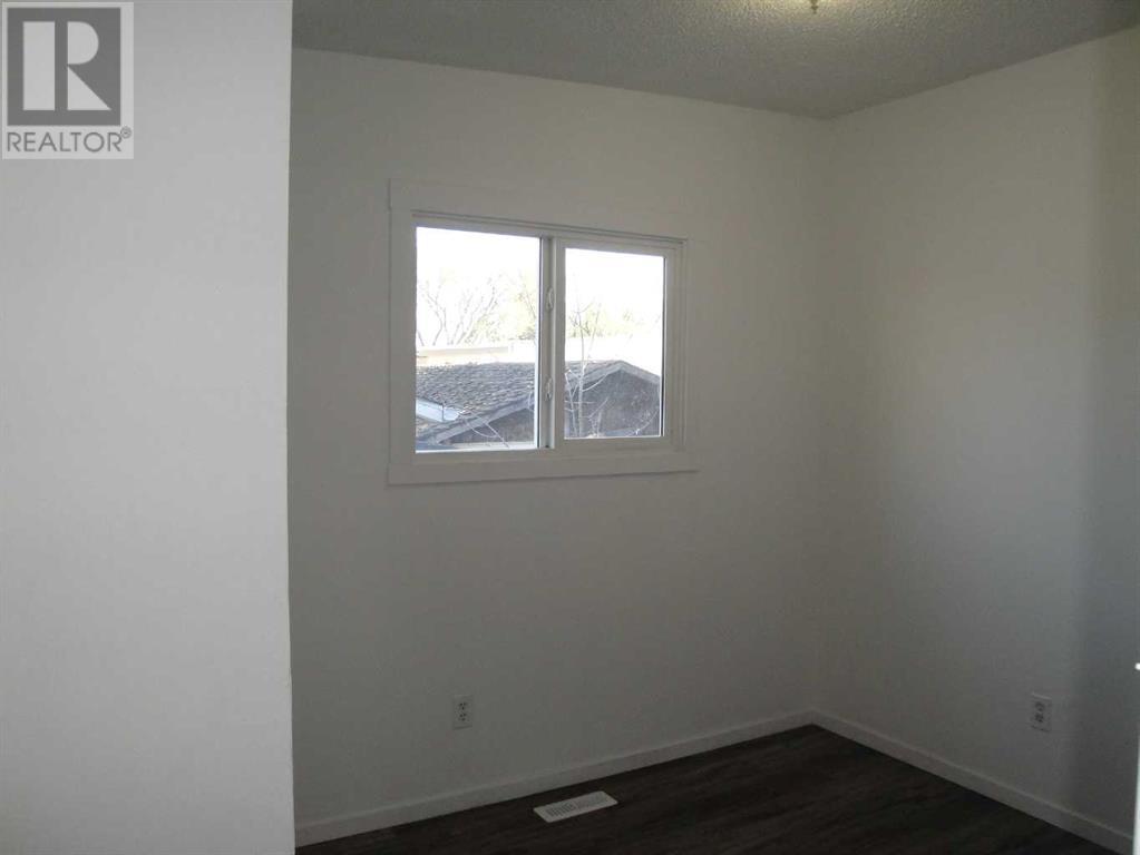 Single Family House Bi-level for Sale in  A Avenue SE Dover Calgary 