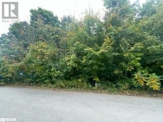 Photo 2 of 17 Valleyview Drive, Oromedonte ON