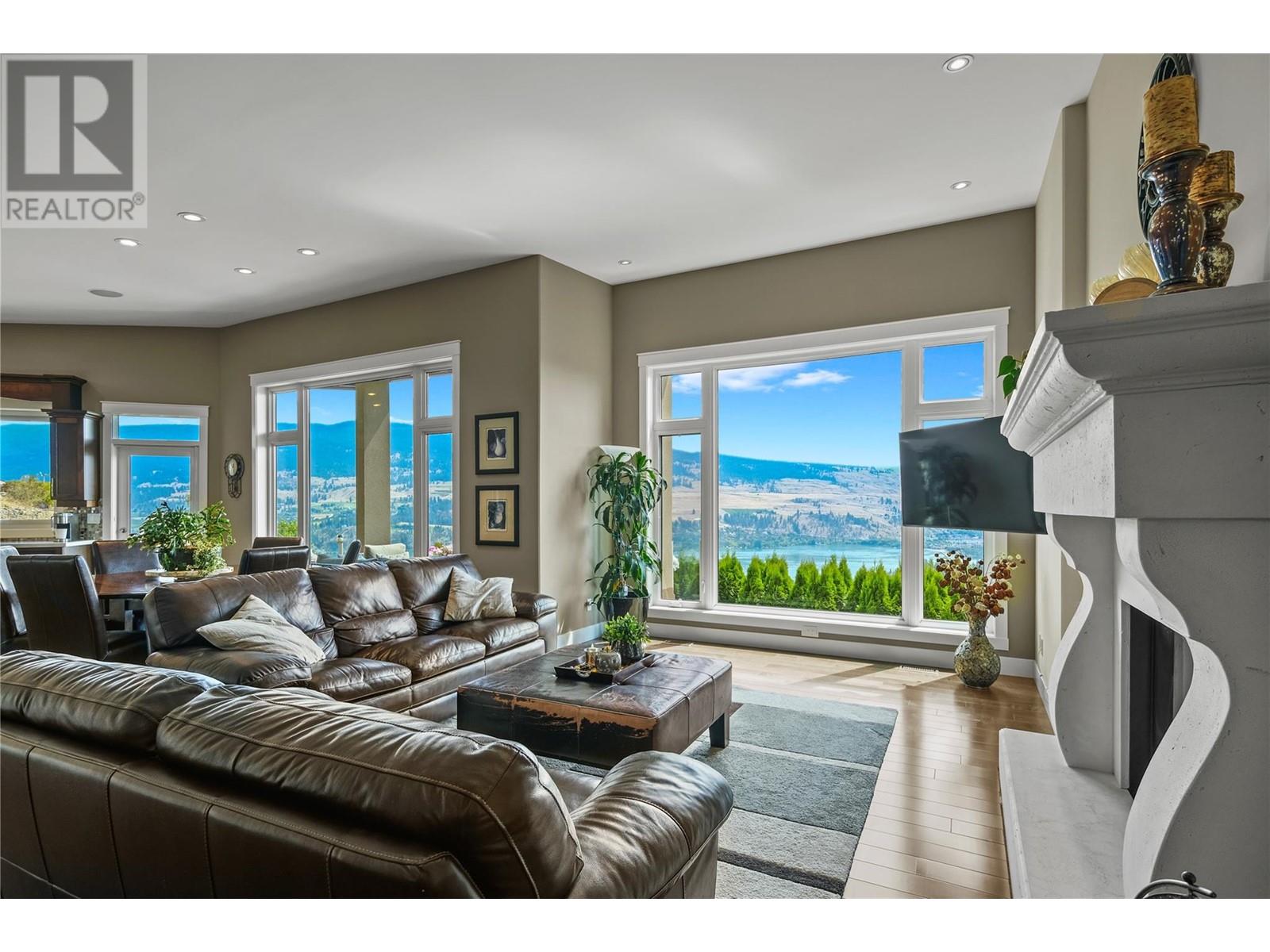  2602 Lake Breeze Court, Lake Country